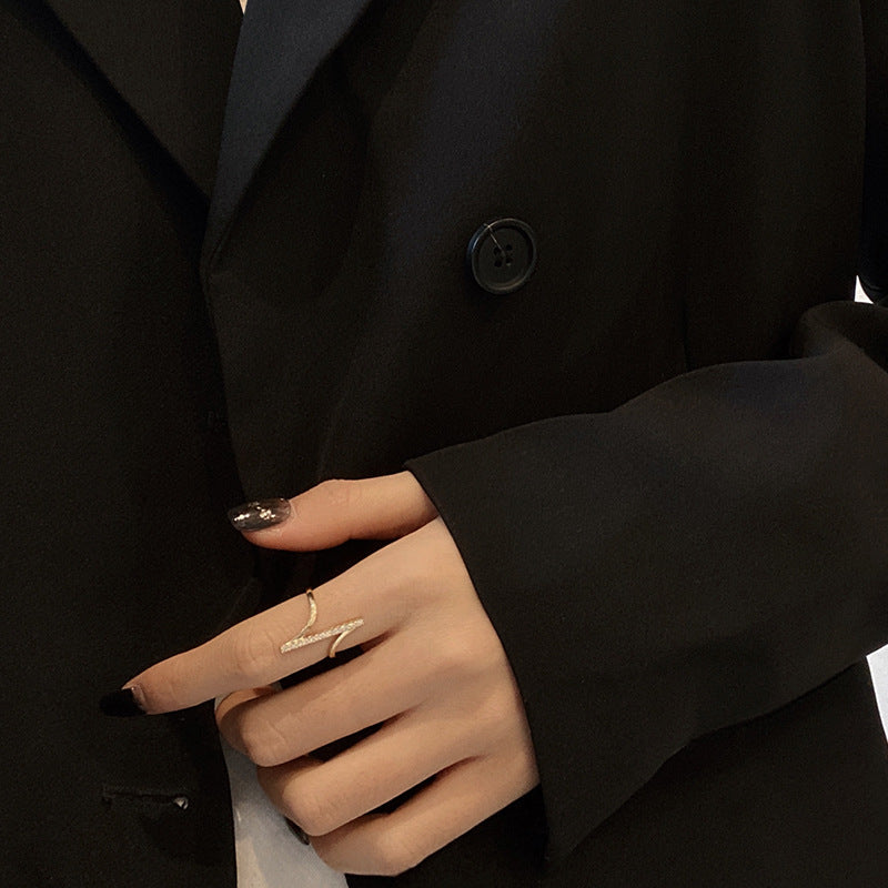 Stylish Women's Simple Personality Ring